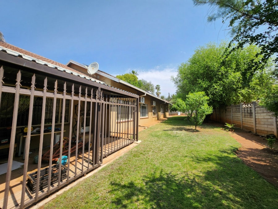 4 Bedroom Property for Sale in Wilkoppies North West